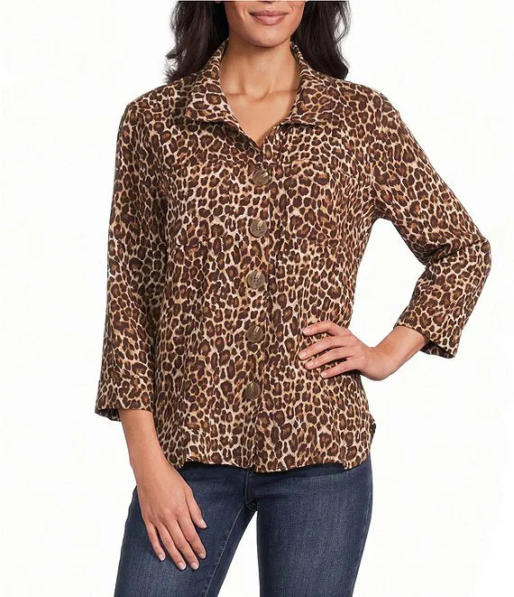 John Mark Woven Cheeta Print Wire Collar 3/4 Sleeve Button Front Blouse