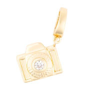 Michelle McDowell Sophie Charm -Camera