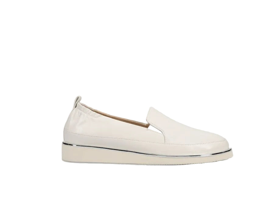 Vaneli Quin Slip-on White