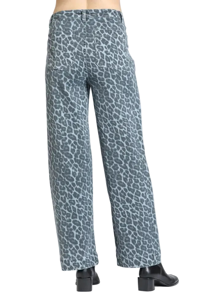 APNY Full Length Patch Pocket Wide Leg Jeans-Faded Blue