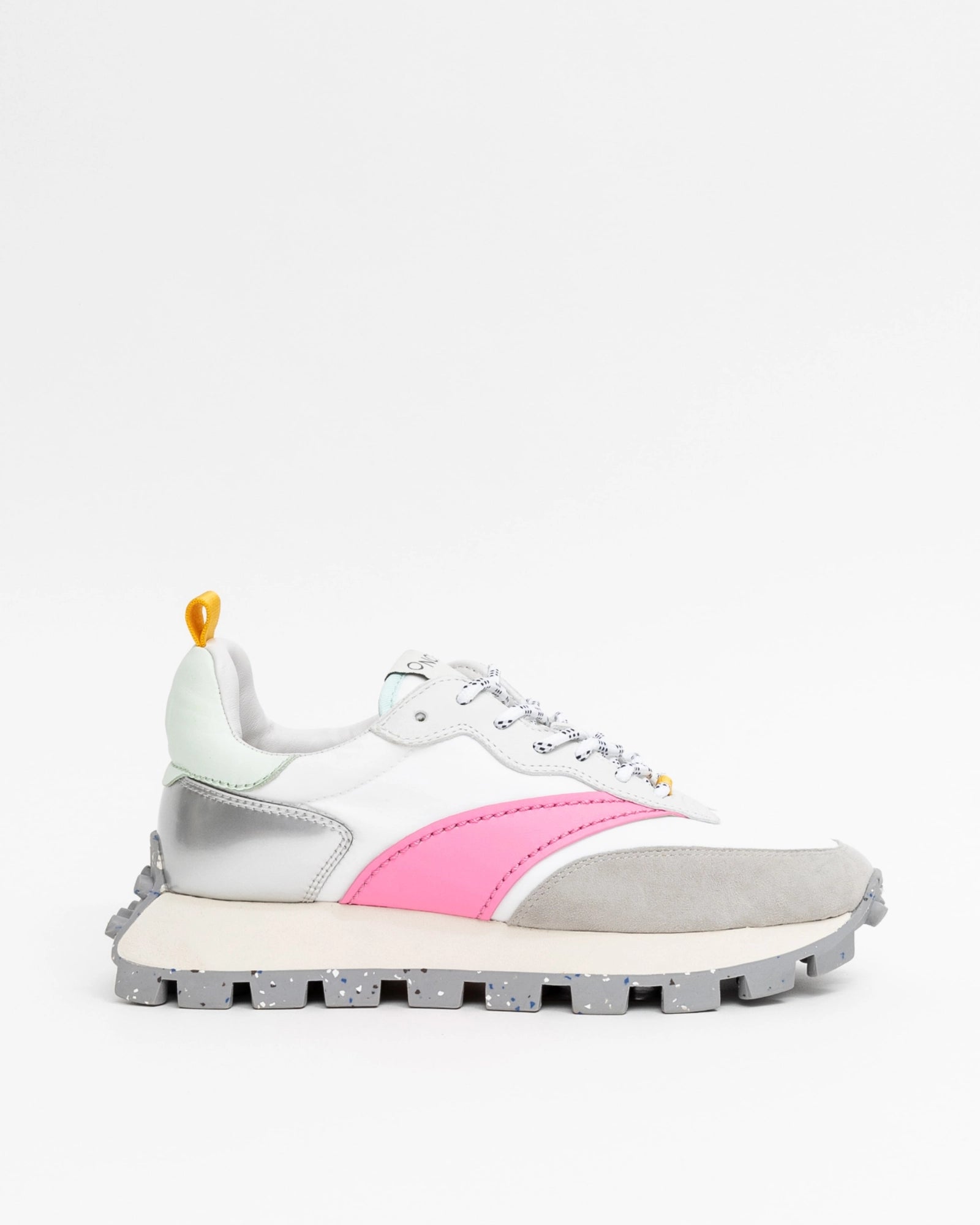 Osaka Sneakers