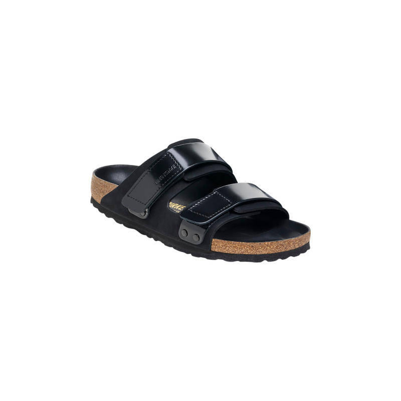 Uji Sandal