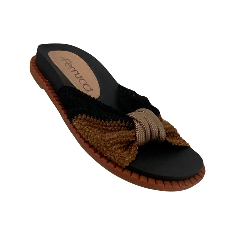 Nina Sandal